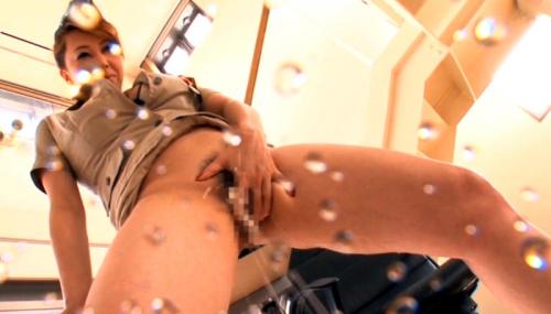 ◆【巨尻巨乳】男共に小便シャワーを浴びせ直後のオシッコ臭い剛毛マンコまで舐めさす超ドS女司令官！！ 変態の宴Ⅱ