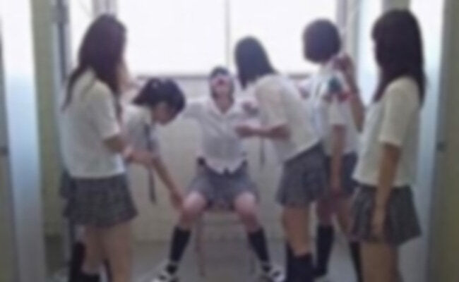 ◆【閲覧注意】女子中学生のイジメ。これもう二度と立ち直れなそう…（動画あり） : 変態の宴Ⅱ