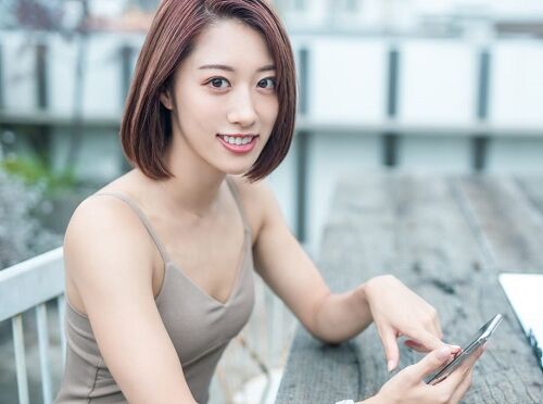 ◆【動画】正統派セクシー女優さん、ライブチャットで無修正マ●コを晒していた事がバレるｗｗ