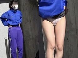 ◆テニス部女子が外で着替えてパンツ丸見えな姿を盗撮されるｗｗｗ 変態の宴Ⅱ
