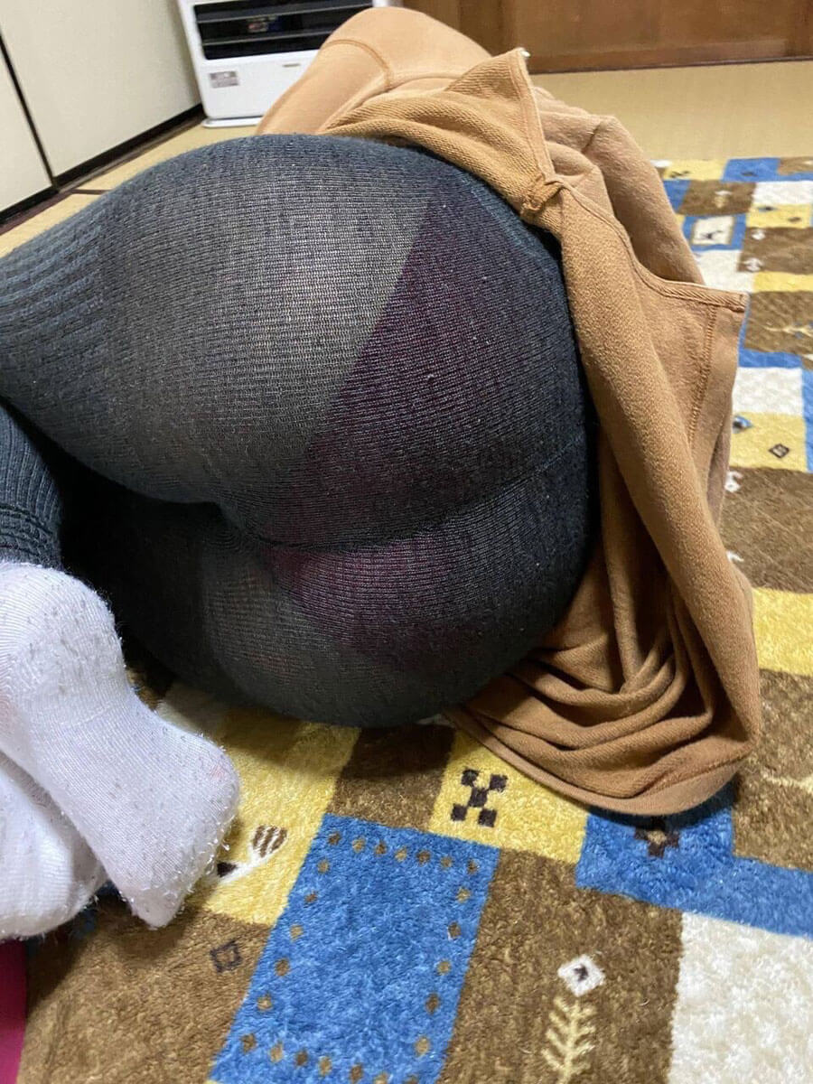 ◆【画像】ワイの嫁のケツ、エロすぎるwwwwwwwww 変態の宴Ⅱ