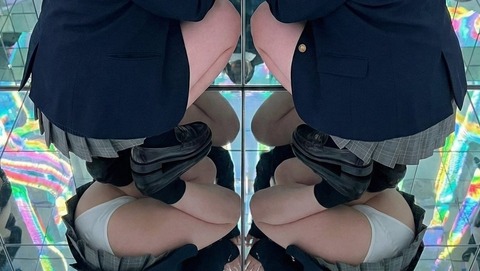 ◆【画像】ミニスカJK、チームラボプラネッツに行くｗ 変態の宴Ⅱ