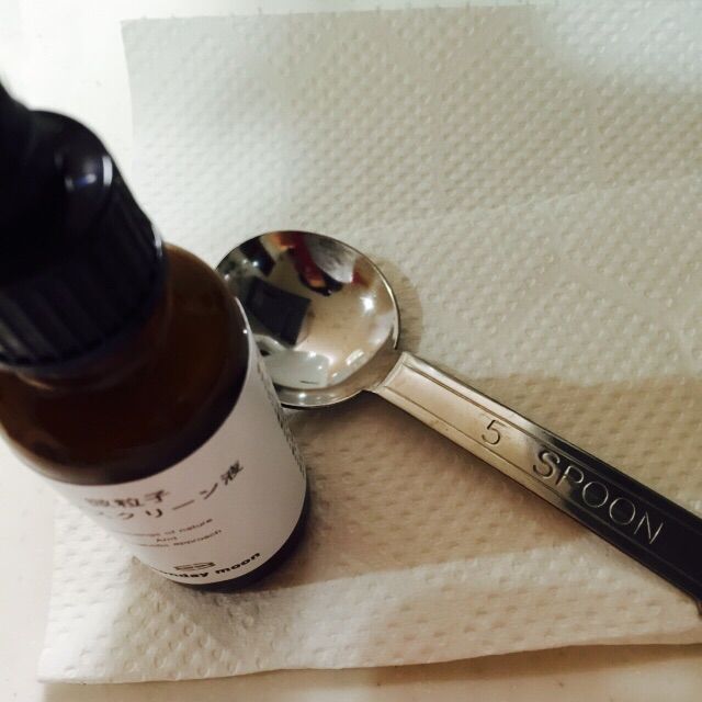 もっと簡単 材料３つでできる 手作りアロマ日焼け止め アロマとハーブのある暮らし 本好きアロマセラピストのライフハック