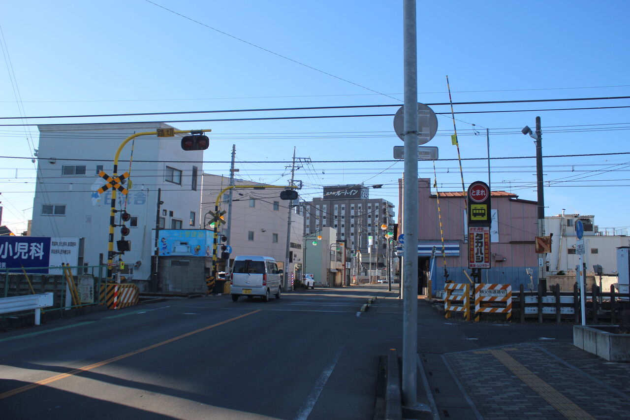 JR高崎線]秩父街道踏切（56k097m） : 北海道踏切調査室（HBC）