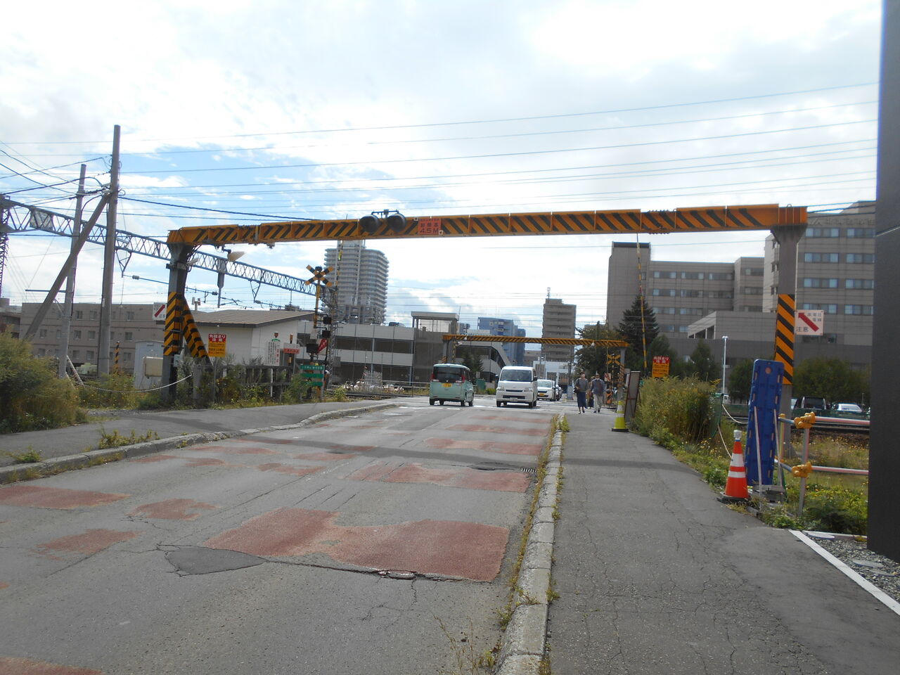 JR函館線]東9丁目踏切（288k543m） : 北海道踏切調査室（HBC）