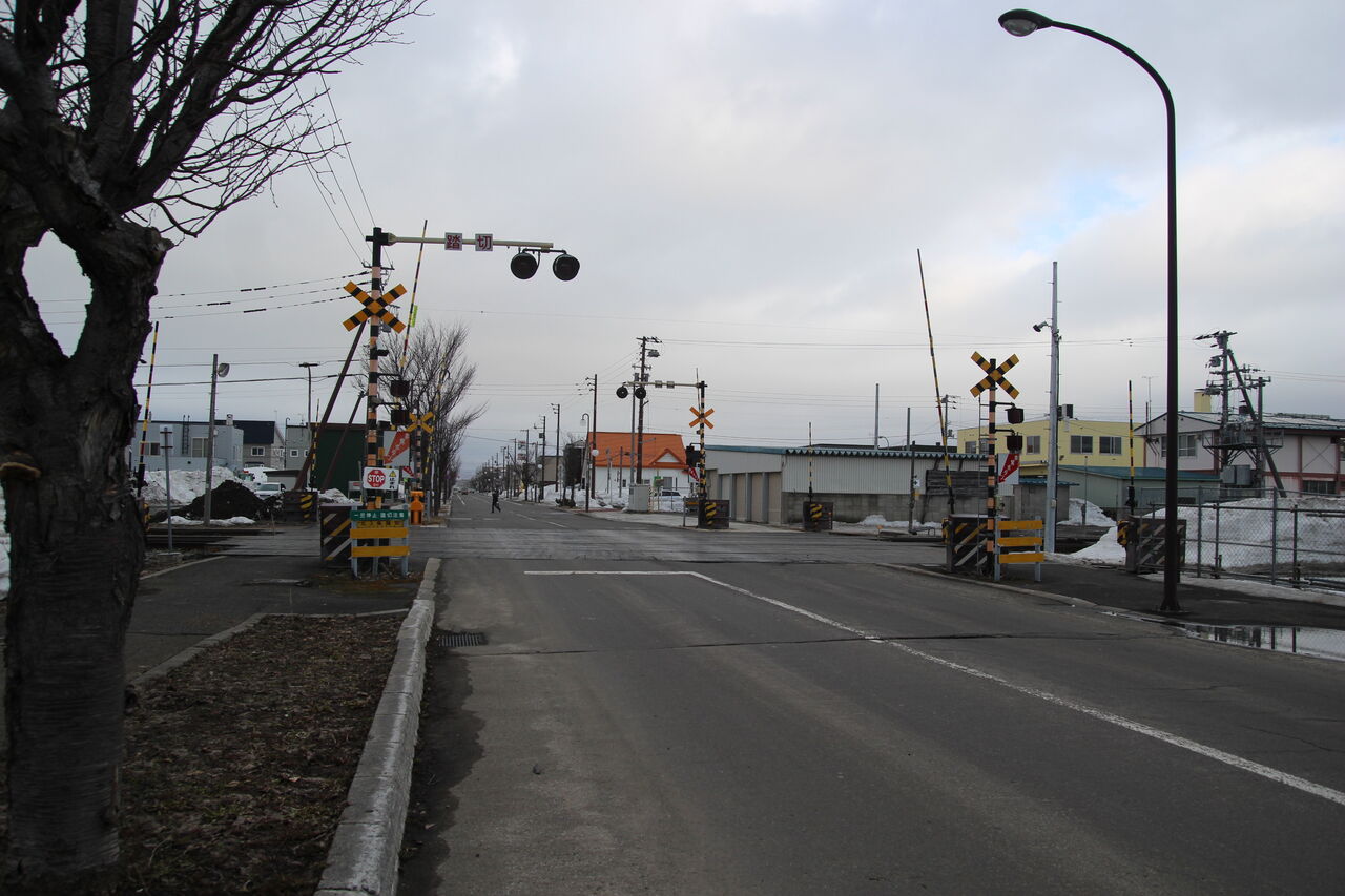 JR函館線]北3条踏切（193k992m） : 北海道踏切調査室（HBC）