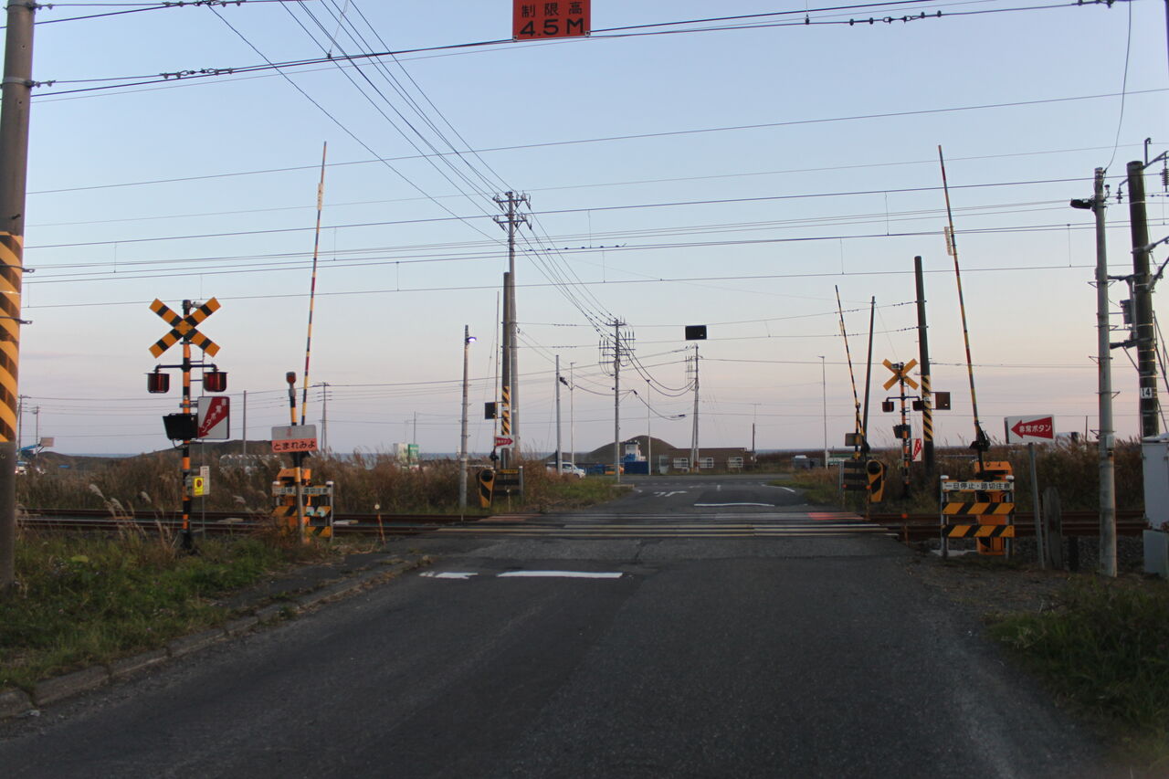 JR室蘭線]旧36号線踏切（120k574m） : 北海道踏切調査室（HBC）
