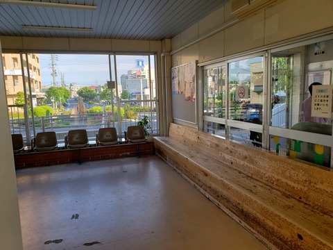 higashiniigata_waitingroom