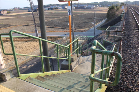 tokuda_homeA_kaidan