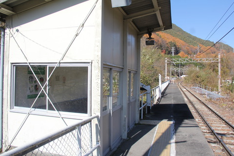 shinanokawashima_waitingroom