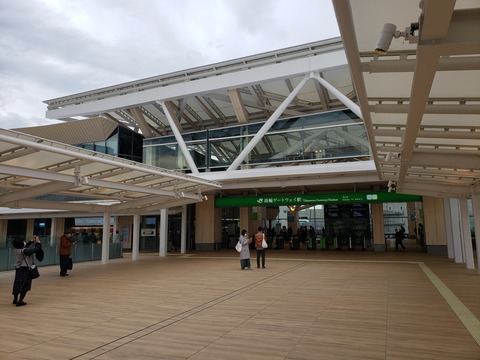 takanawagareway_entrance2