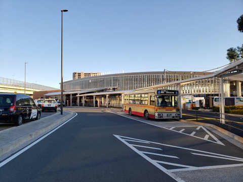 minamimachidagrandberrypark_ekisya_north_entrance