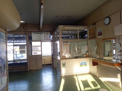 hirosakihigashihighschool_window