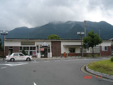 kuroi_ekisya