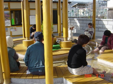 kasugaicho_ashiyu_2