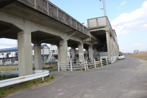 higashiishinden_entrance2