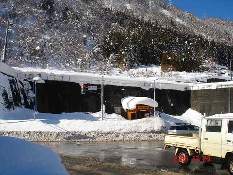 kamiokakozanmae_ekisya