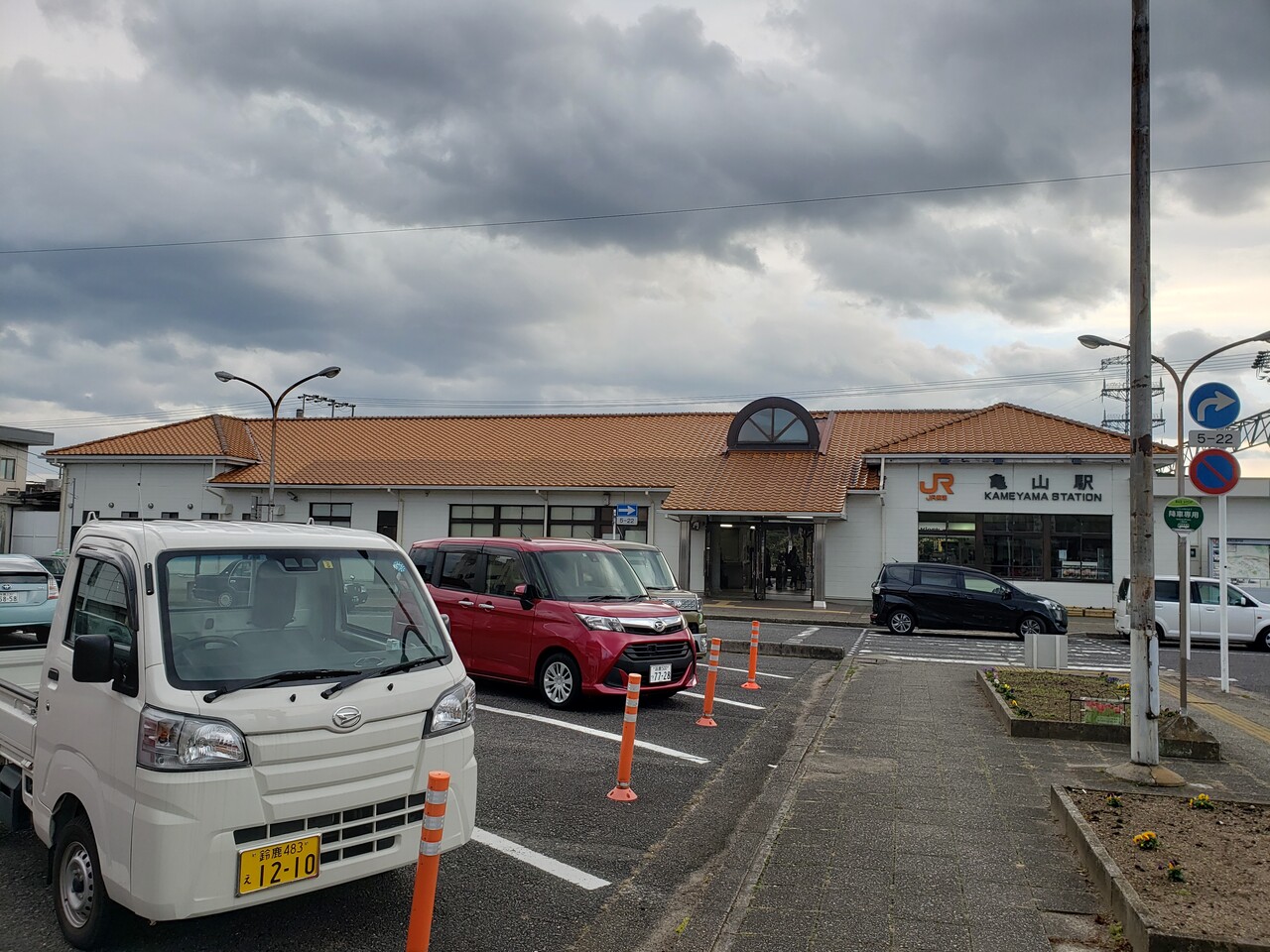 JR亀山駅＠関西線,紀勢線 : えきめぐりすとの各駅探訪。