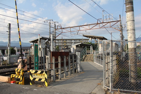 higashiyamanashi_entrance2