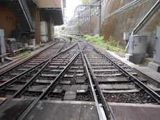 hakoneyumoto_home4_fumikiri_downside