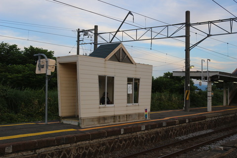 daishaka_home2_waitingroom