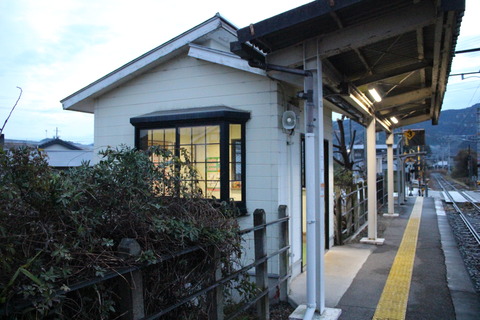 torii_ekisya