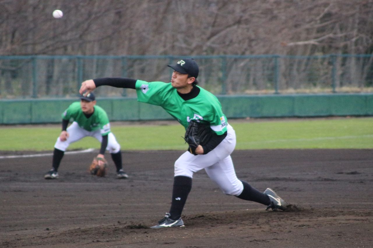 17 4月15日のjr北海道bc対東海大学北海道キャンパス野球部1回戦 Jr恵庭グラウンド スコアシートを持って