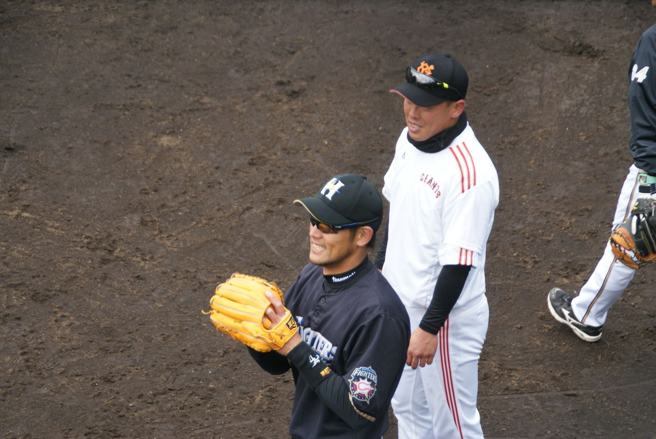 硬式グローブ 元読売巨人高口隆行