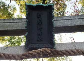 ���������٨��