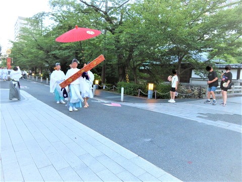 13µÜËÜÁȤΤߤ¬Êú¤¨¤é¤ì¤ë±ßͻŷ¹Ä¤ÎļÎá¤òµ¤·¤¿Ä¼ÈÄ