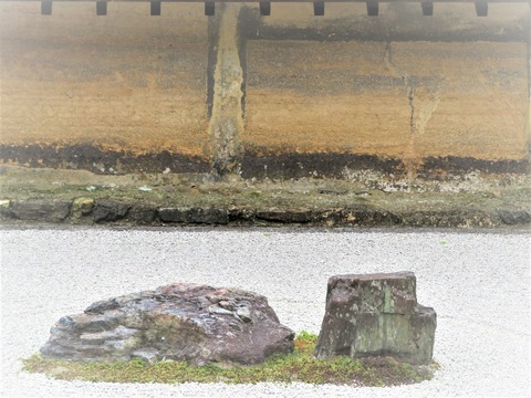 龍安寺　石と油土塀