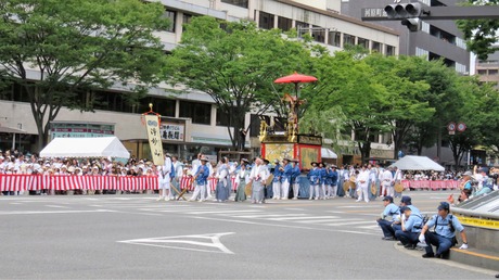 11���ͻ�����̯��