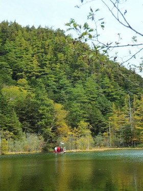 Â缫Á³¤ÎÃæ¤Ç¹Ô¤ï¤ì¤ë¸æÁ¥¿À»ö