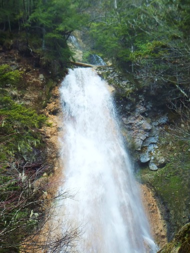 本沢の滝