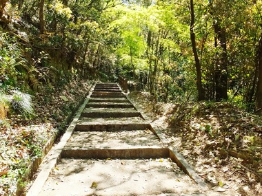 整備された吉備の中山遊歩道