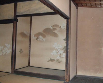 ����������κ��γ�