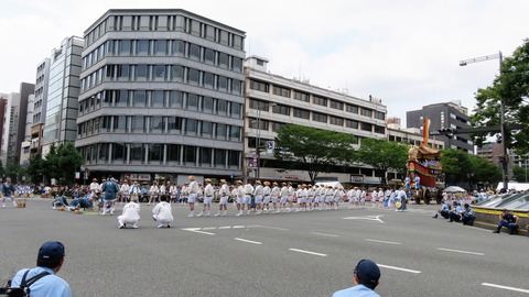 34�������Ȥ��о�