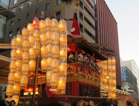 ¹âÄóÅô¤ËÅô¤¬Æþ¤Ã¤¿Ä¹ÅáËÈ