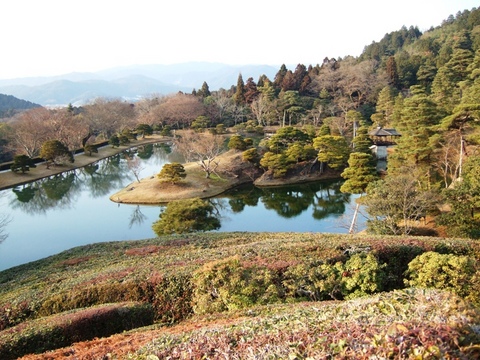 浴龍池と万松塢