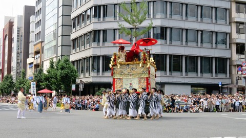 16����ԼԻ����Բ�