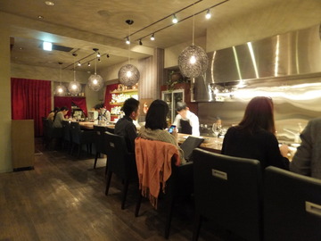 いつしか賑わう店内