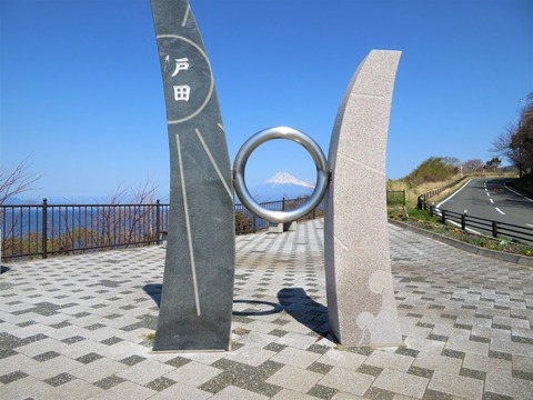 �����а���̨�ο͵��Υ��󥰥�