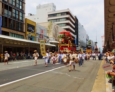 �����������ݾ���