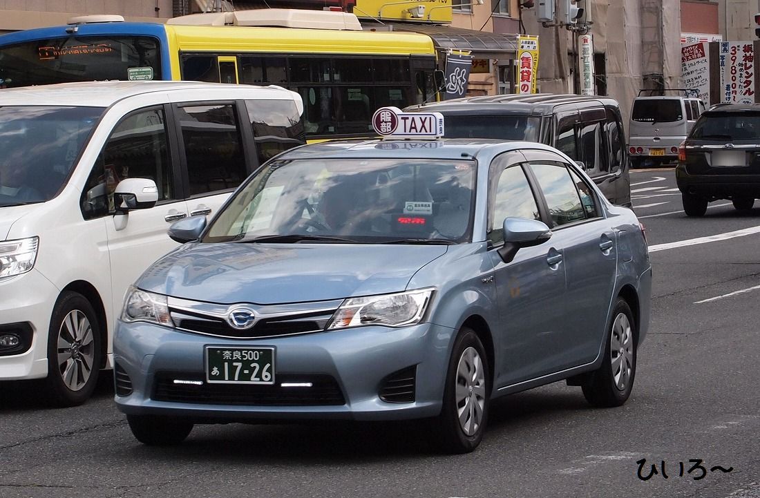 服部タクシー トヨタ自動車 カローラアクシオ ひいろ の自己満足乗り物ブログ