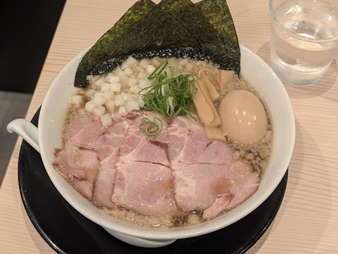 「セアブラノ神 三条烏丸店」で【特製 背脂煮干しそば】と【究極のセアブライス】を食べてきた