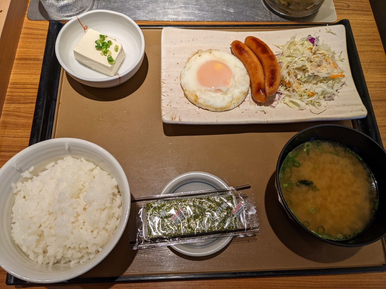 やよい軒烏丸御池店に 目玉焼朝食 を食べに行ったらクレジットカード対応券売機になっていた 京都目線 Fwf彡 やよい軒烏丸御池店に 目玉焼朝食 を食べに行ったらクレジットカード対応券売機になっていた 京都目線 Fwf彡