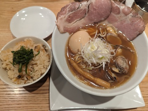 PXL_20231030_025528751