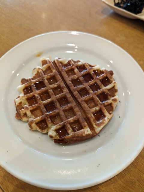 PXL_20221118_232840868