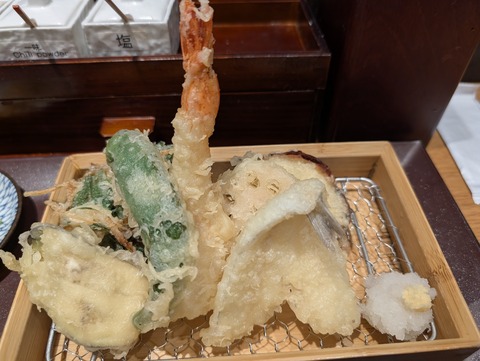 PXL_20251218_022209797