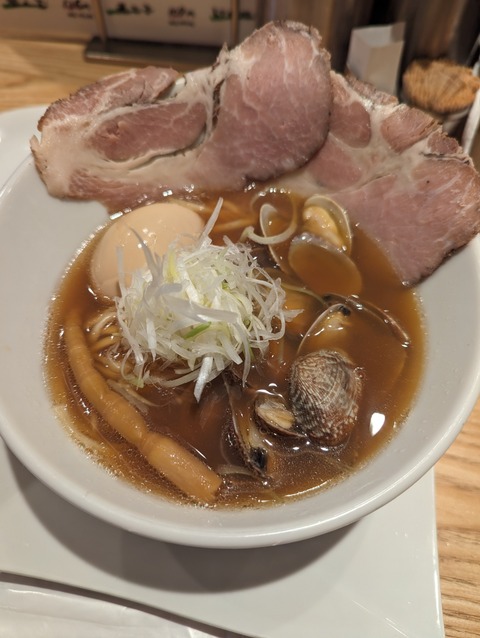 PXL_20231030_025532868